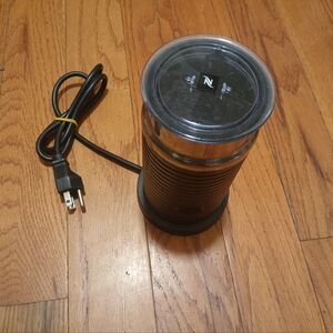 Nespresso Black Electric Frother